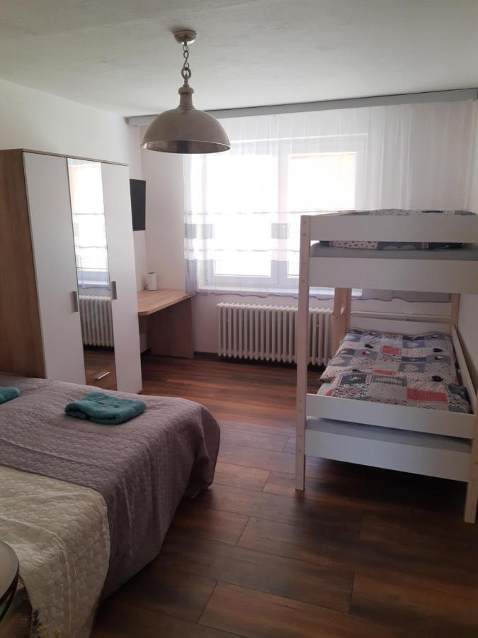 Apartman U Lidusky Breclav Luaran gambar